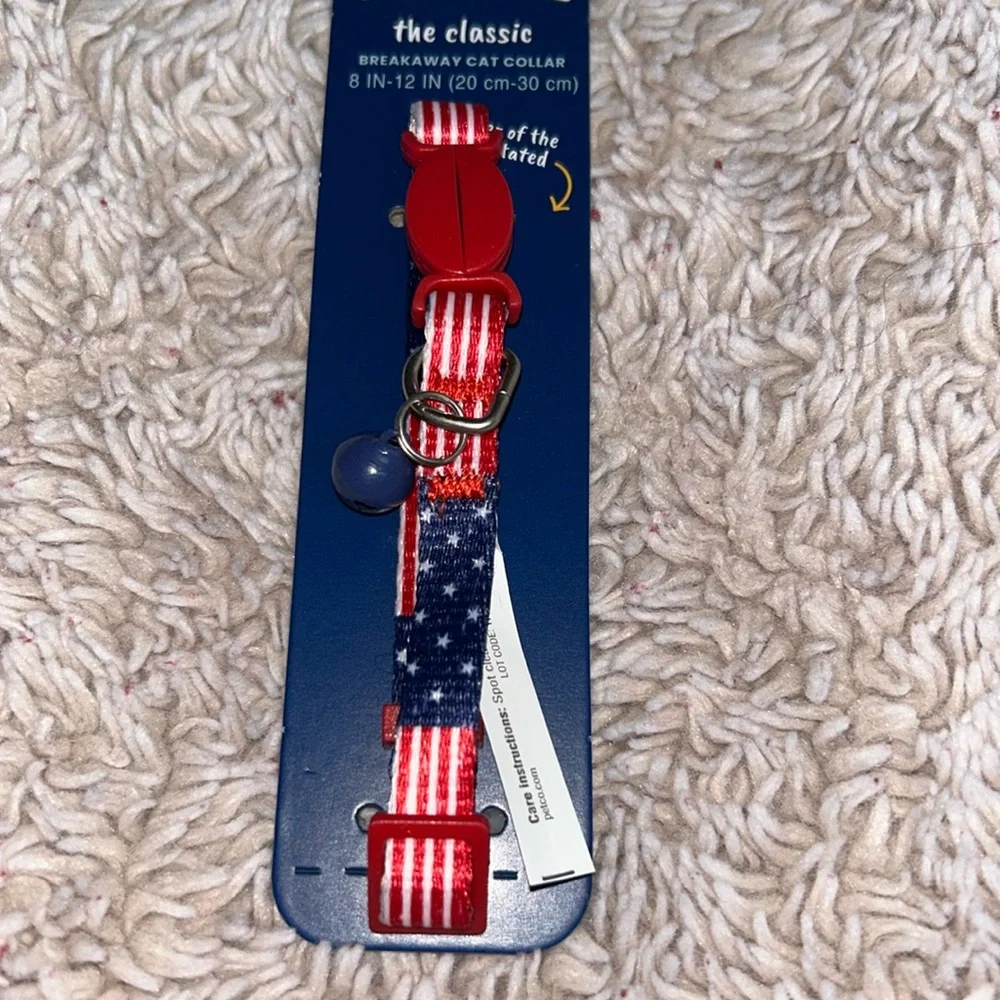 Youly the classic American Flag Breakaway Cat Collar (S/M)